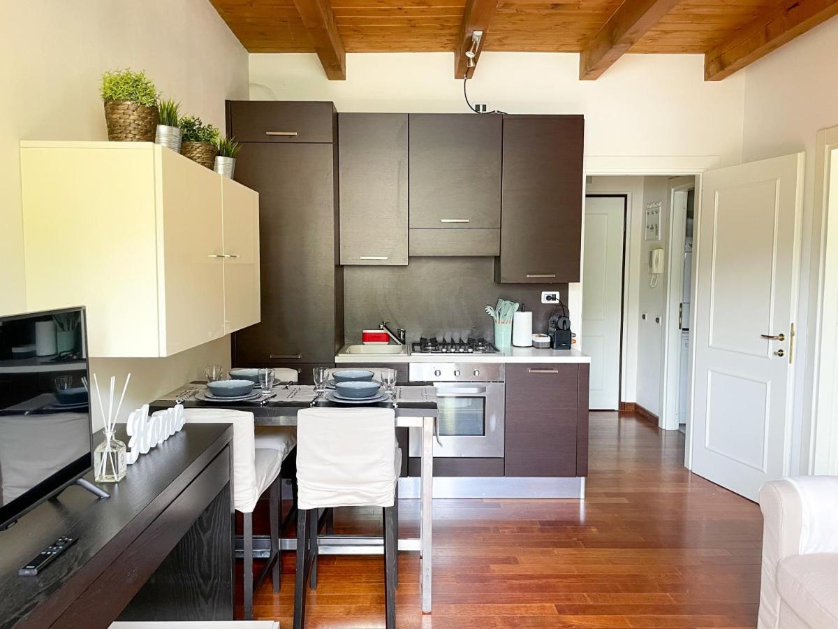 Regina Di Laglio - Free Parking, Garden, Lake View Bagian luar foto